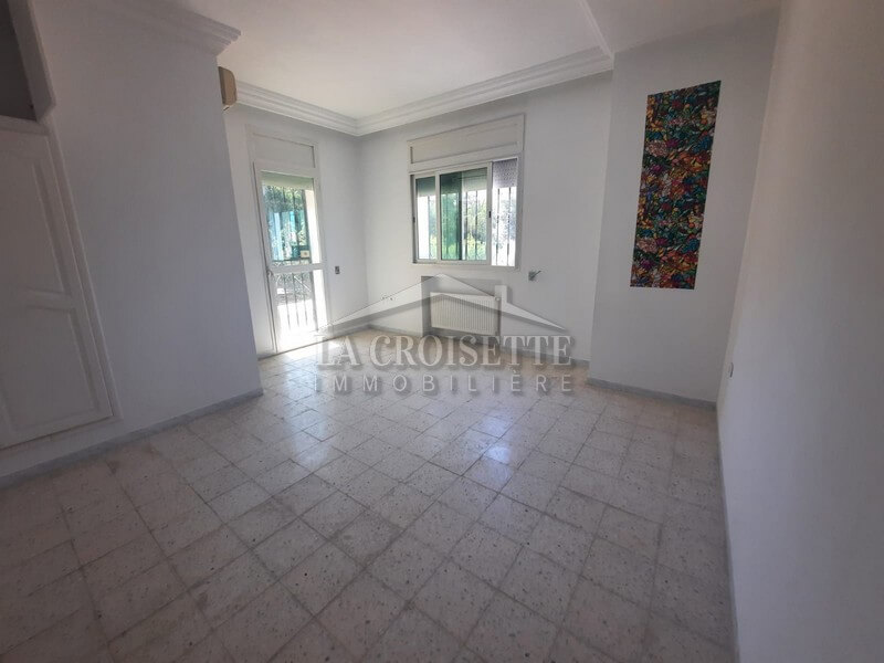 Etage de villa S+3 aux Jardins De Carthage 